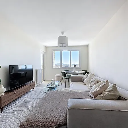 Clair Et Lumineux Appartement